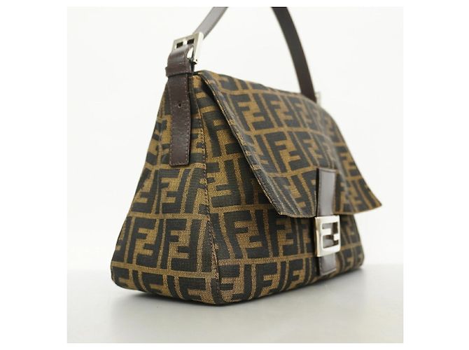 Bolso Bucket Fendi Zucca Mamma Castaño - vista 2