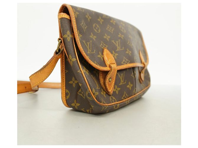Borsa a tracolla Louis Vuitton Monogram Gibeciere MM Marrone - vista 2
