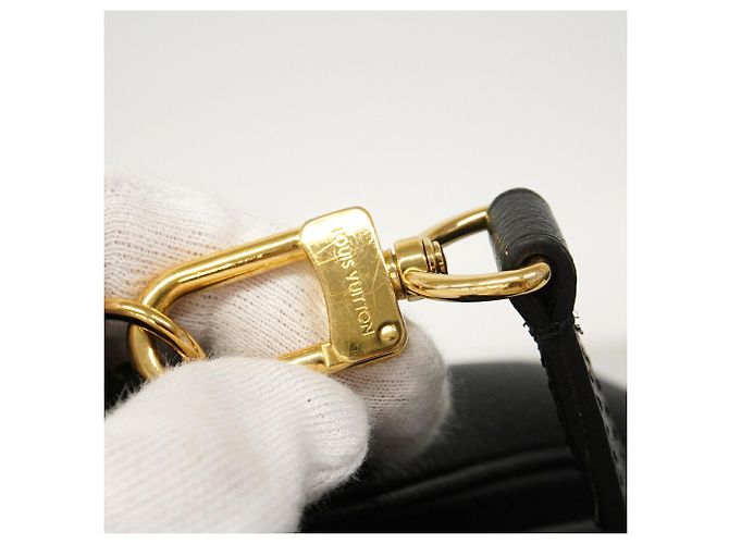 Borsa Louis Vuitton Monogram Empreinte Pochette Metis MM Nero - vista 8