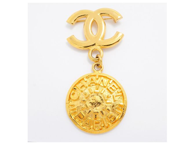 Spilla Chanel placcata oro D'oro - vista 2