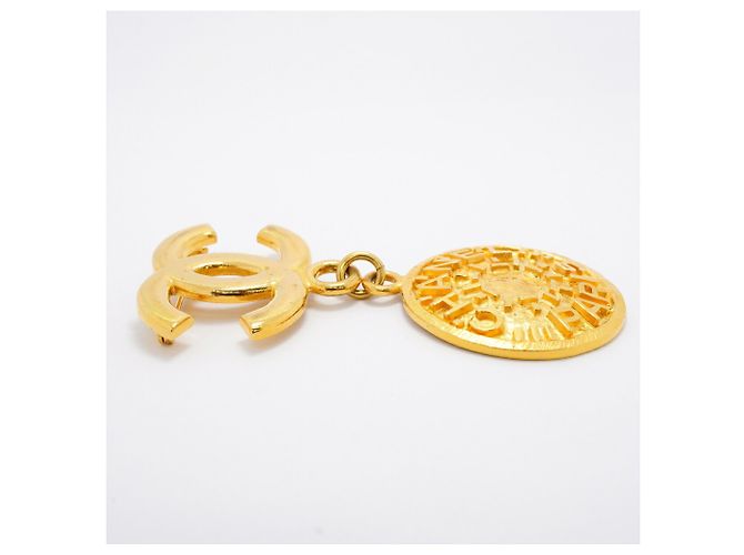 Spilla Chanel placcata oro D'oro - vista 3