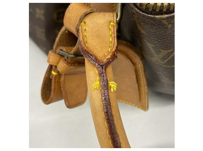 Borsa Boston Louis Vuitton Marrone - Keepall Bandoulière 55 - vista 10