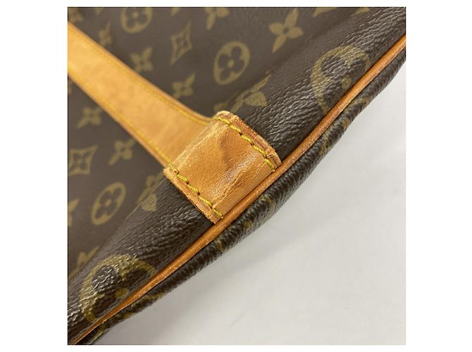 Borsa Boston Louis Vuitton Marrone - Keepall Bandoulière 55 - vista 11