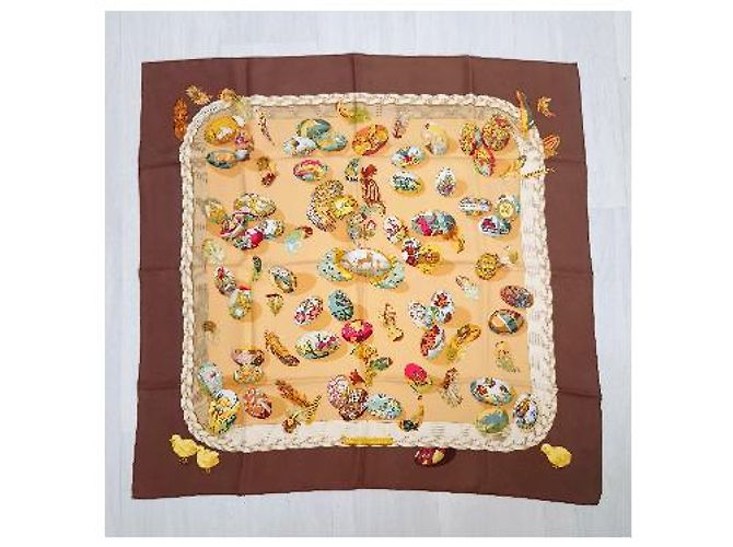 Hermès Lenço de seda Couvée d'Hermès 89cm 1994 Marrom Multicor - vista 11
