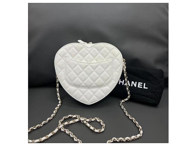 Borsa Chanel Love Bag in Pelle di Agnello Bianca Bianco - vista 2