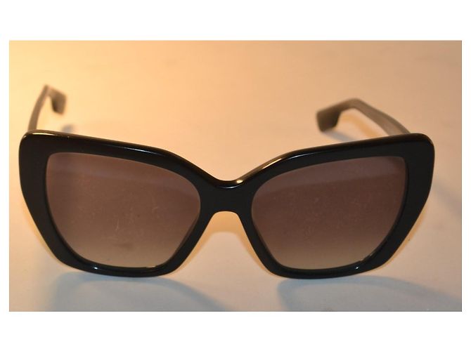 Gafas de sol Burberry B4366 negras Negro - vista 2