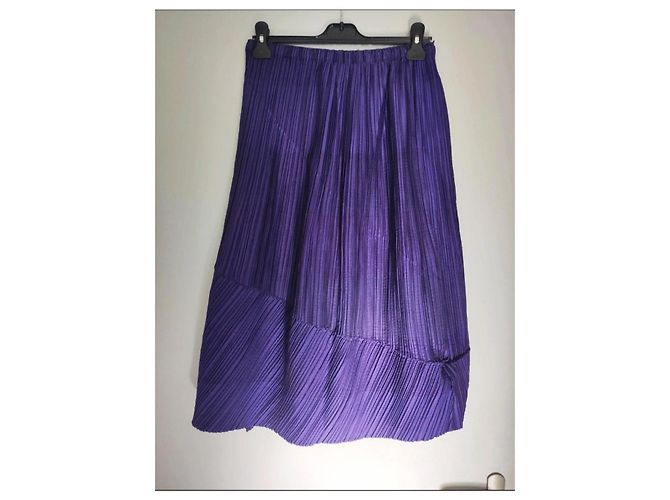 Issey Miyake Falda Plisada Midi Púrpura - vista 10