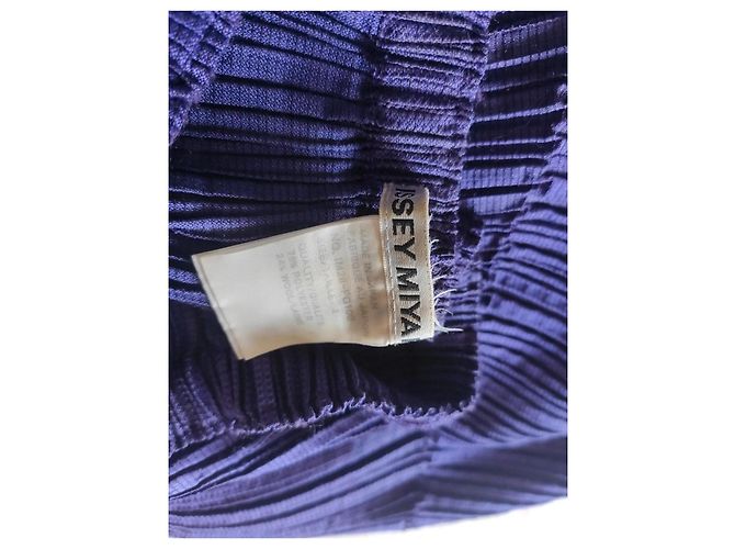 Issey Miyake Falda Plisada Midi Púrpura - vista 8