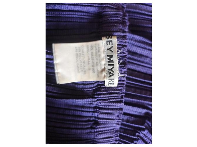 Issey Miyake Falda Plisada Midi Púrpura - vista 9