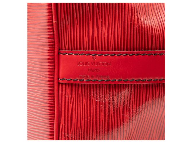 Noe Borsa a tracolla Louis Vuitton Epi Petit Noé Rosso - vista 5