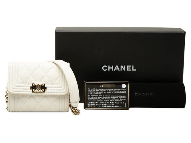 Borsa a tracolla con catena e portafoglio Chanel Matelassé Coco Mark Boy Bianco - vista 7
