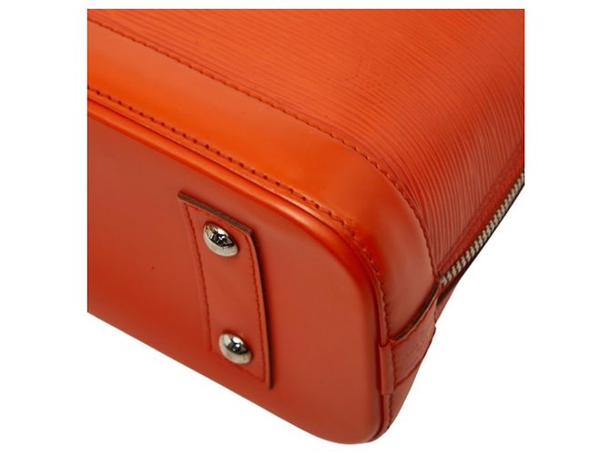 Borsa a mano e a tracolla Louis Vuitton Epi Alma BB Arancione - vista 5