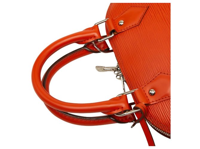Borsa a mano e a tracolla Louis Vuitton Epi Alma BB Arancione - vista 8