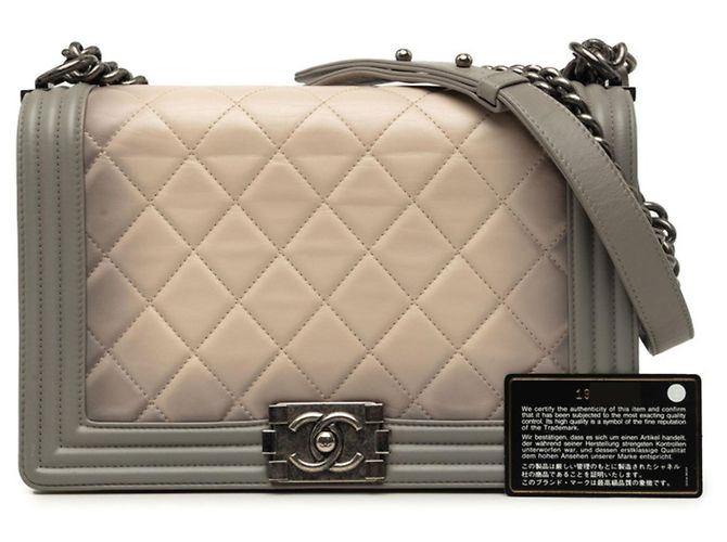 Borsa a tracolla con catena Chanel Coco Mark Boy Matelassé Beige - vista 8