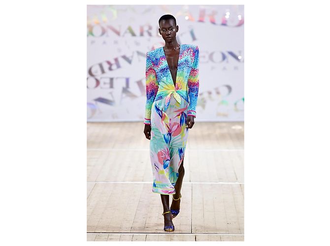 Leonard Paris Blusa de Seda de Bolinhas Arco-íris S/S 2020 Multicor - vista 10