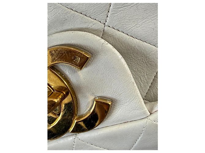 Timeless Chanel Classic Flap Maxi Jumbo in pelle bianca Bianco - vista 10