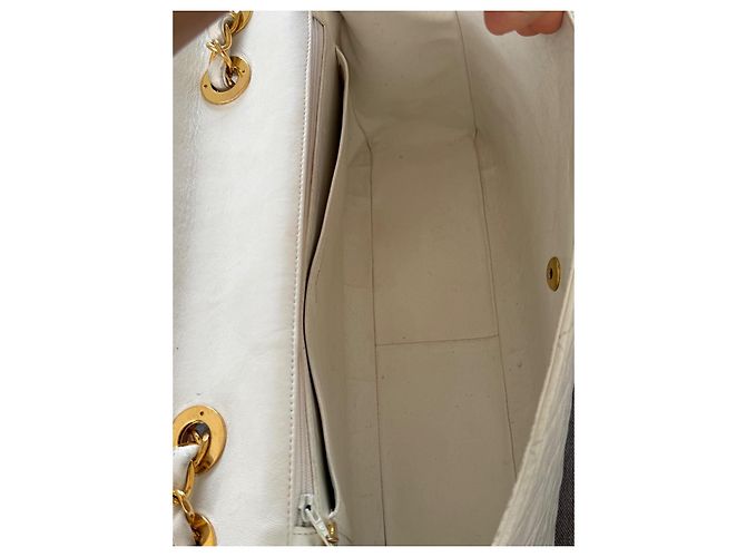 Timeless Chanel Classic Flap Maxi Jumbo in pelle bianca Bianco - vista 11