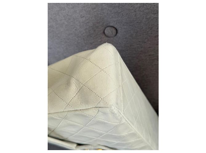 Timeless Chanel Classic Flap Maxi Jumbo in pelle bianca Bianco - vista 6