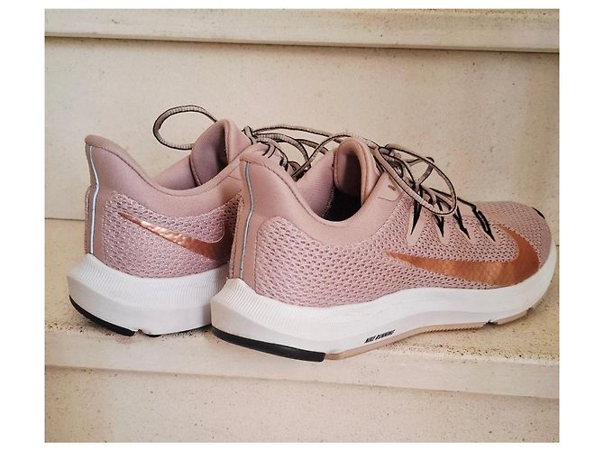 Nike Quest 2 Scarpe da Running Donna - Stone Mauve - vista 2