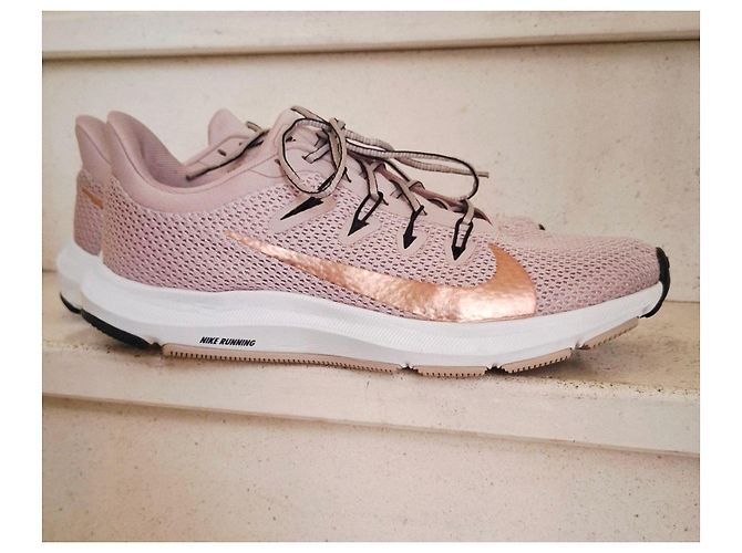 Nike Quest 2 Scarpe da Running Donna - Stone Mauve - vista 4