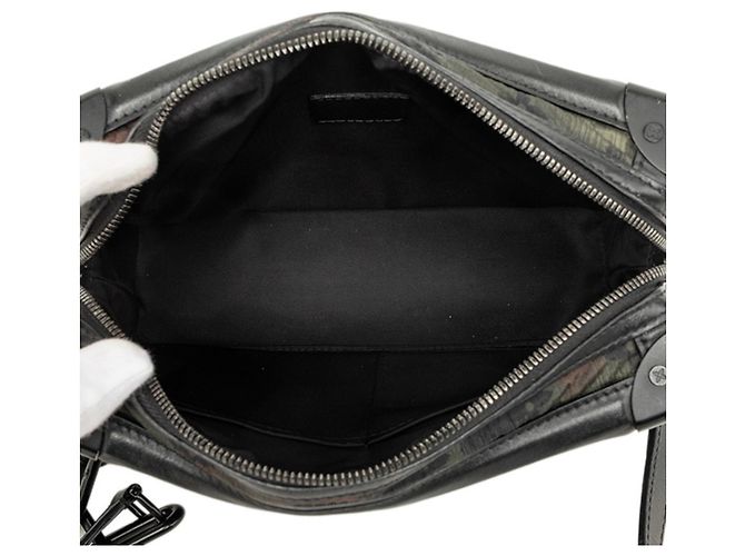 Borsa a tracolla Soft Trunk Monogram Camouflage Louis Vuitton Nero Cachi - vista 4