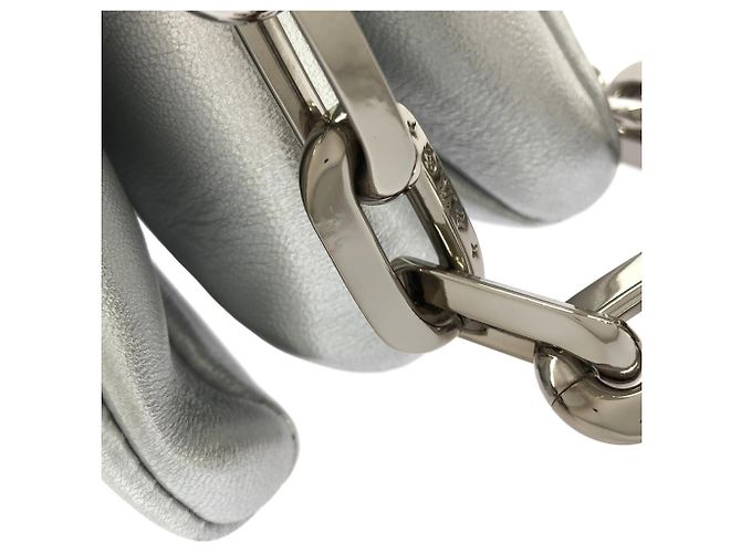 Borsa a tracolla Louis Vuitton Coussin PM M57913 Argento - vista 8