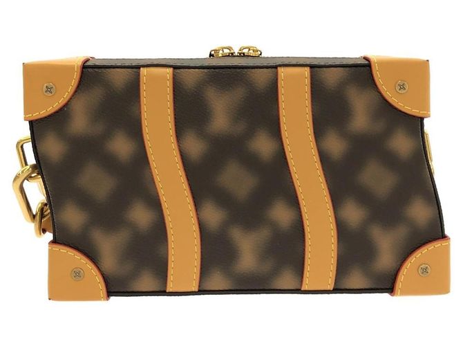 Louis Vuitton This Is Not Monogram Soft Trunk Shoulder Bag Marrone - vista 2