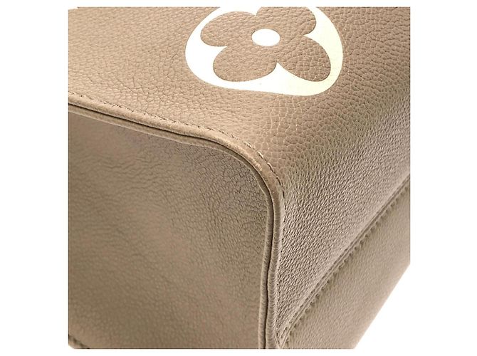 Borsa Louis Vuitton Bicolor Monogram Empreinte OnTheGo MM Grigio - vista 2