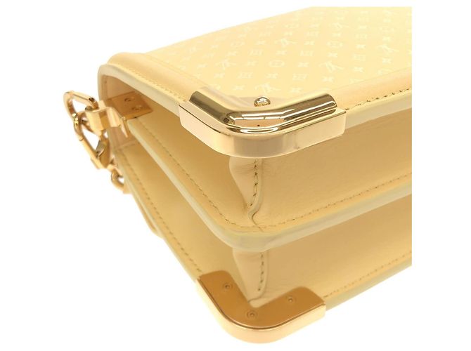 Borsa a spalla MINI Louis Vuitton Nanogram Dauphine Giallo - vista 3