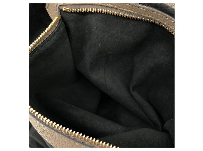 Borsa Louis Vuitton Mahina L Beige - vista 9