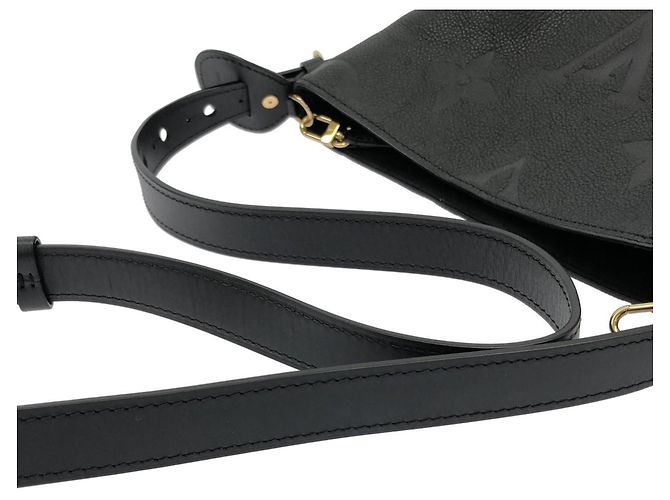 Borsa Louis Vuitton Monogram Empreinte All In BB Nero - vista 6