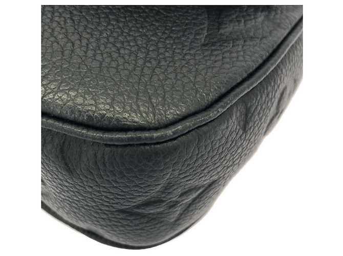 Louis Vuitton Monogram Empreinte Multi Pochette Accessoires Nero - vista 3