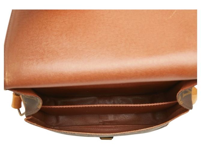 Borsa a tracolla Louis Vuitton Monogram Cartouchiere GM Marrone - vista 10