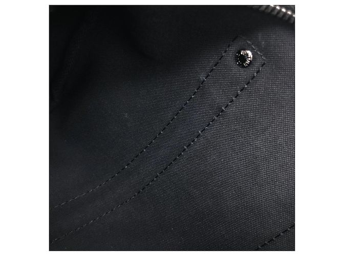 Louis Vuitton Monogram Eclipse Reverse Keepall Bandoulière 25cm Schwarz Grau - Ansicht 9