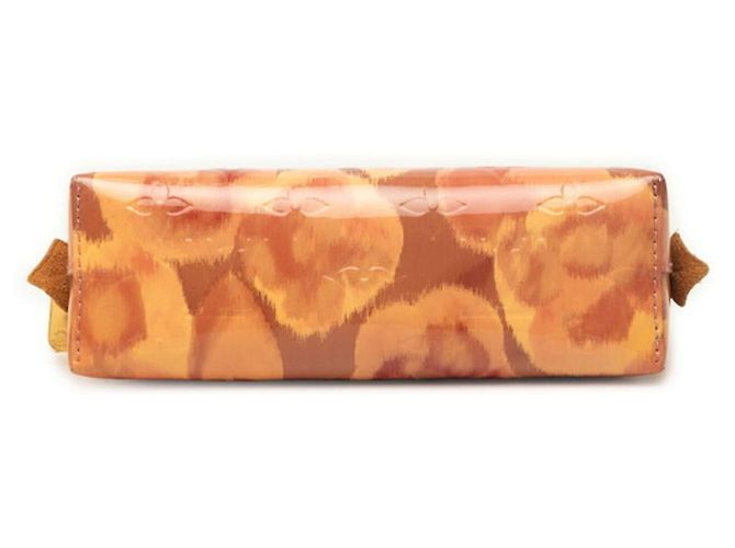 Louis Vuitton Monogram Vernis Ikat Flower Pochette Rosa - vista 3