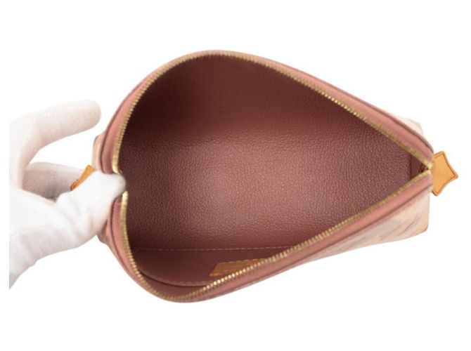 Louis Vuitton Monogram Vernis Ikat Flower Pochette Rosa - vista 4