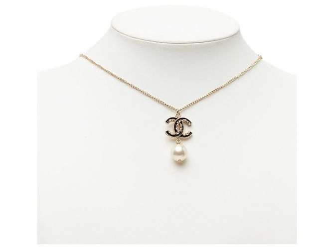 Colar Chanel Coco Mark Preto Dourado - vue 5