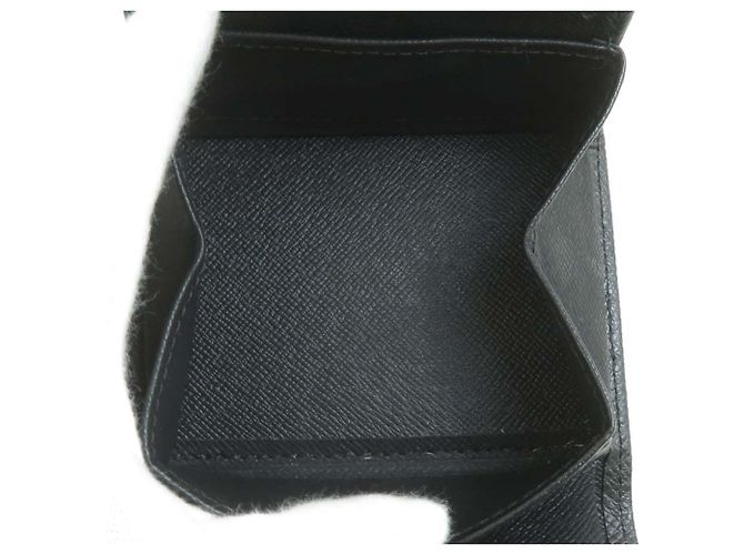 Louis Vuitton Bi-fold Wallet in Taiga Leather Black - view 4
