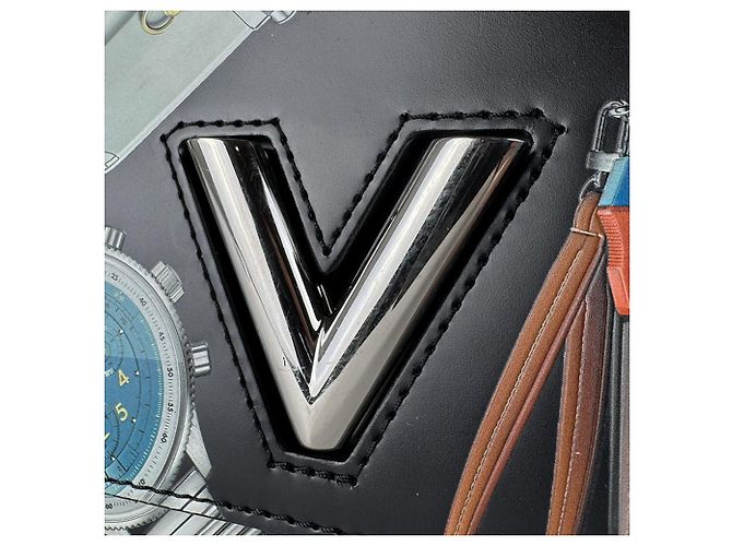 Bolsa de Ombro Louis Vuitton Twist PM Preto Multicor - vista 11