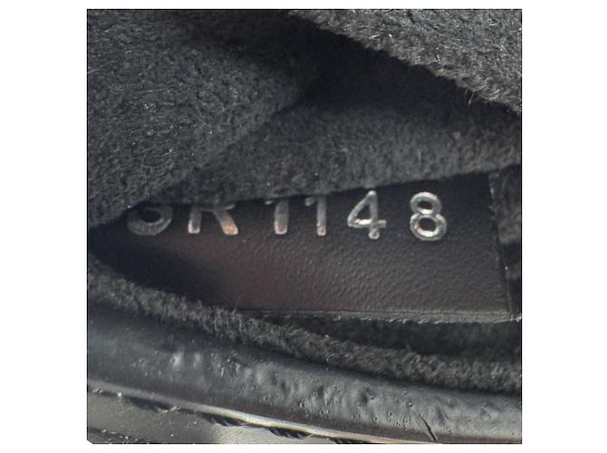 Bolsa de Ombro Louis Vuitton Twist PM Preto Multicor - vista 13