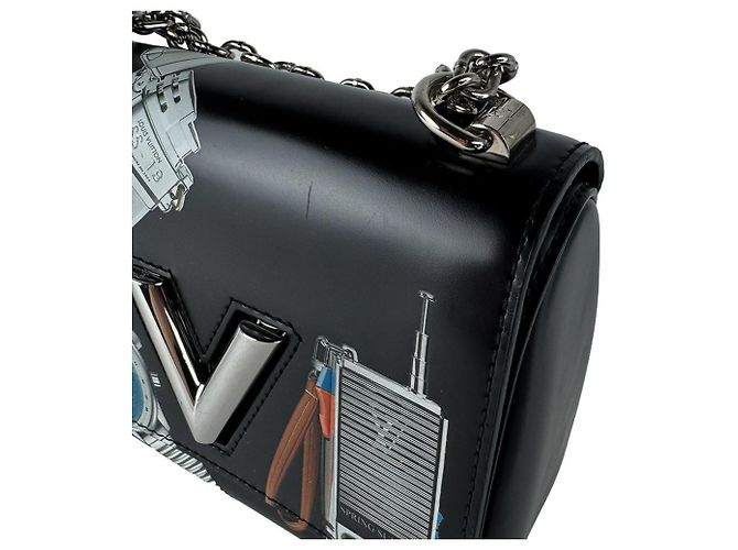 Bolsa de Ombro Louis Vuitton Twist PM Preto Multicor - vista 6