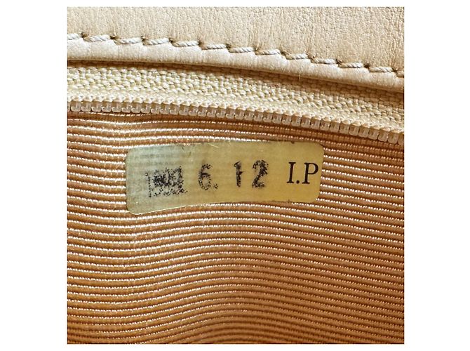Borsa a tracolla Chanel in pelle beige - vista 13