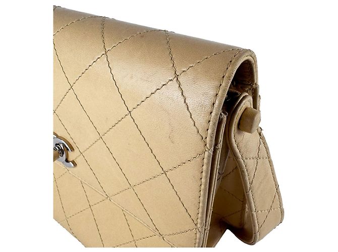 Borsa a tracolla Chanel in pelle beige - vista 6