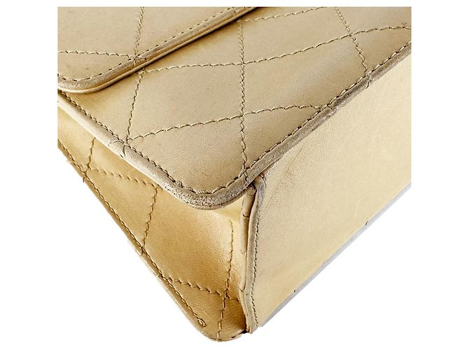 Borsa a tracolla Chanel in pelle beige - vista 9