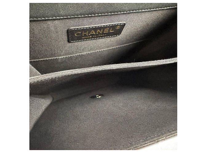 Borsa a tracolla Chanel Boy Nero - vista 11