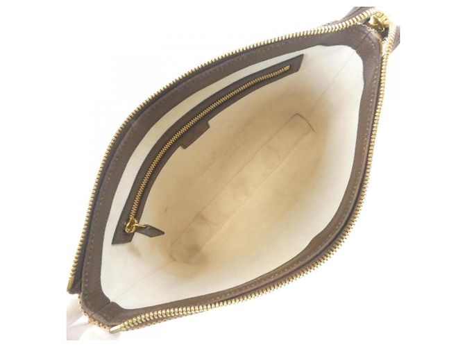 Bolsa de Ombro Gucci GG Canvas Marrom Camelo - vista 8