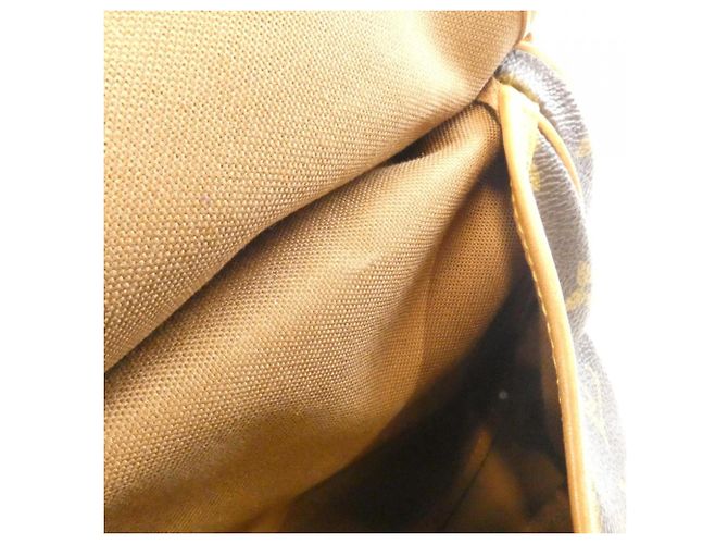 Borsa a tracolla Louis Vuitton Monogram Saumur Marrone - vista 10