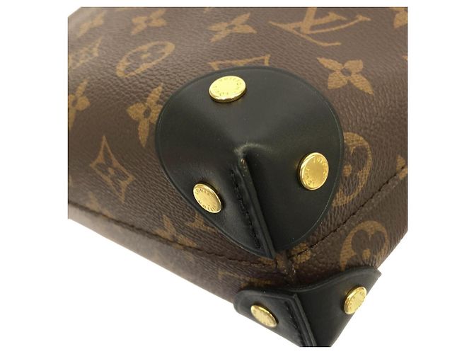 Borsa Louis Vuitton Monogram Petite Malle Souple Marrone Nero - vista 3