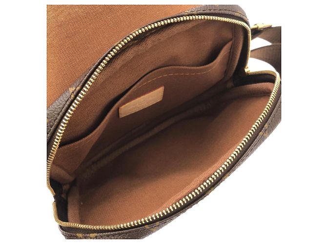 Bumbag Sac banane Louis Vuitton Monogram Bosphore Marron - vue 7