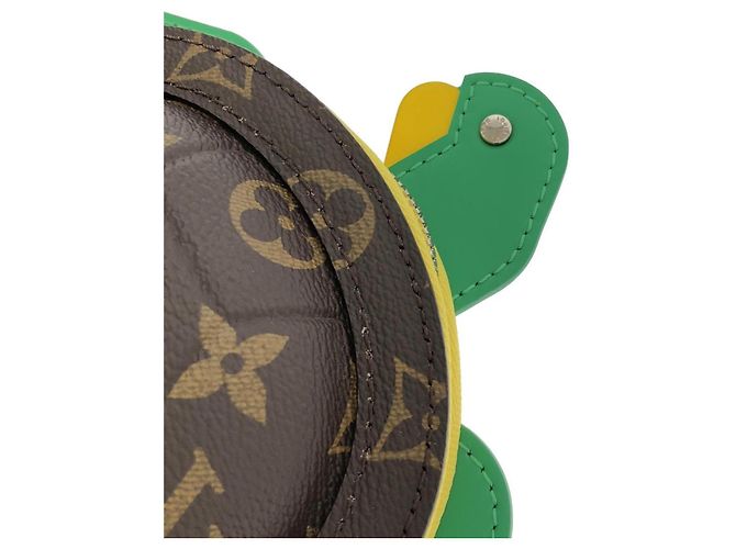 Borsa a tracolla Louis Vuitton Monogram Reverse LV Turtle Marrone - vista 4